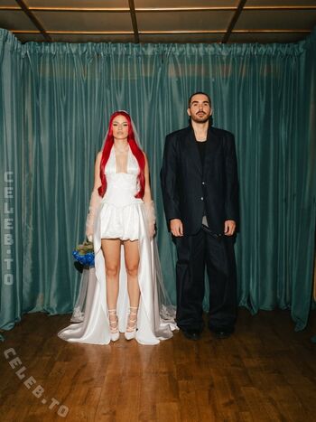 Full leaked Badmomzjay private onlyfans photo