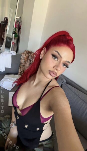 Full leaked Badmomzjay private photo