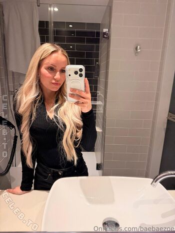 Full leaked Baebaezoe private onlyfans photo