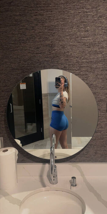 Full leaked Baileygoat page private photo