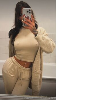 Full leaked Bambi banks private onlyfans photo