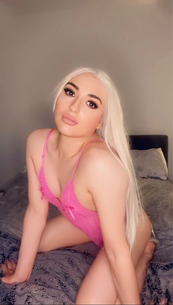 Full leaked Bambi bentley private photo