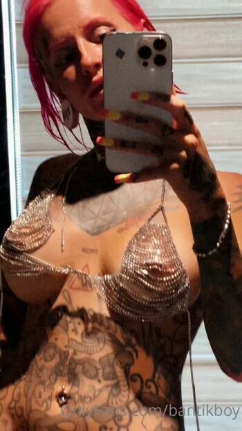 Full leaked Bantik boy private onlyfans photo