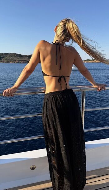 Full leaked Bar refaeli private photo