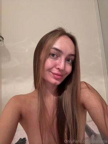 Full leaked Barbie blonde private photo