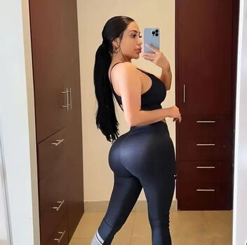 Full leaked Barbiielopez private photo