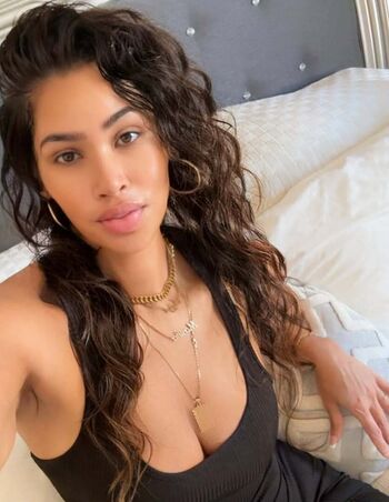 Full leaked Barefootbaddys private onlyfans photo