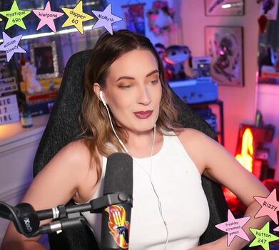 Full leaked Basicwitgirl page private onlyfans photo