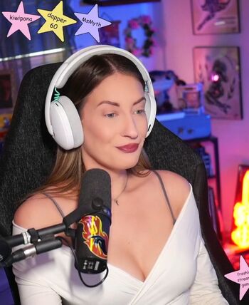 Full leaked Basicwitgirl page private onlyfans photo