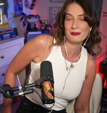 Full leaked Basicwitgirl page private photo