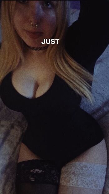 Full leaked Bayleefelax private photo