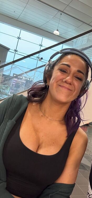 Full leaked Bayley private photo