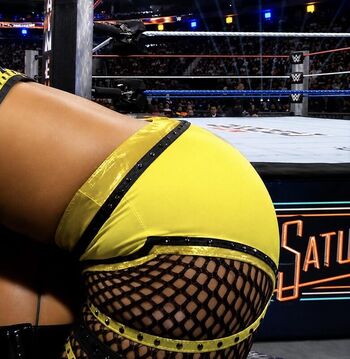 Full leaked Bayley private photo