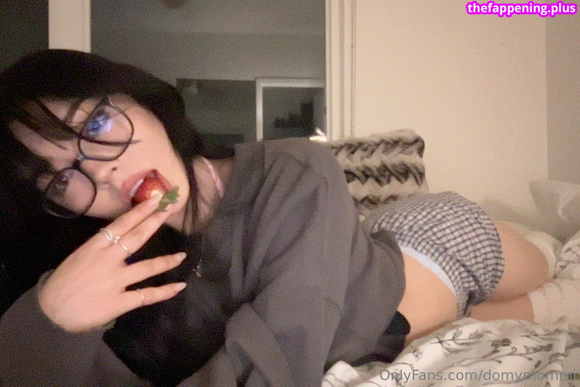 bbaybeebirkin  / bbaybeebirkin / chocoostrabieee / riukumabear / lilpinkiezzz / bigbirkinbaagg Фото оголеного OnlyFans #16