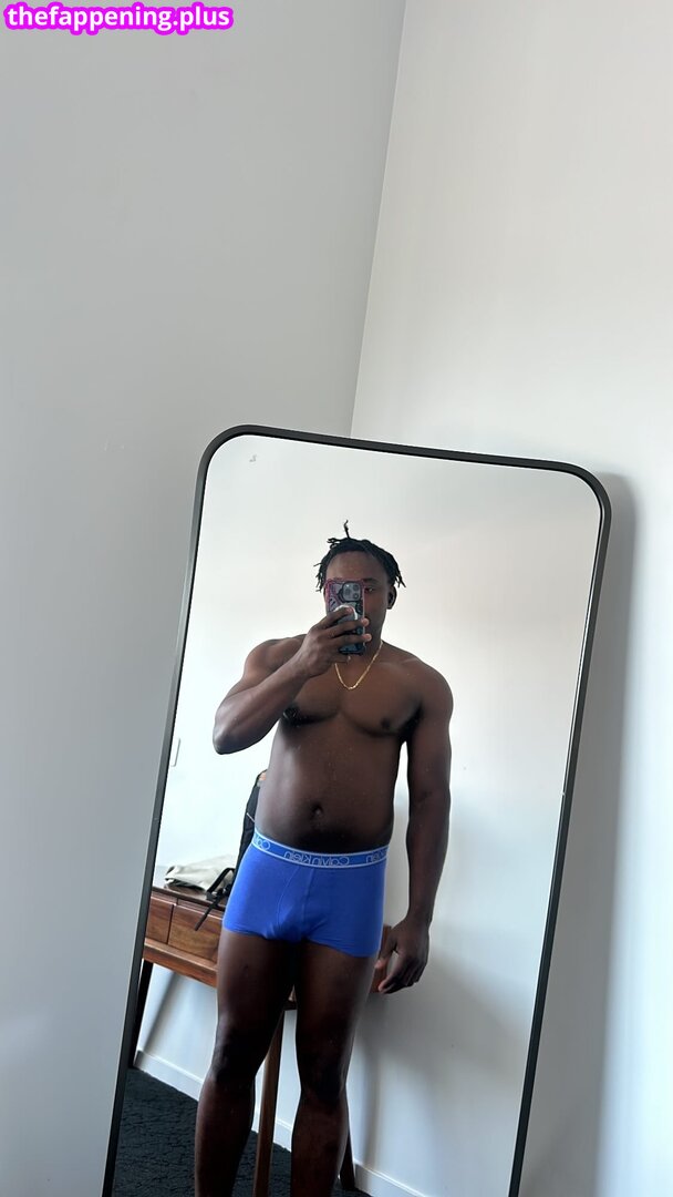 Anniekkknight / BBCW0RLLD / Roxxib3ll / bbcwor1d / bbcworldof / https: / juliette_raeee Nacktes OnlyFans Foto #2