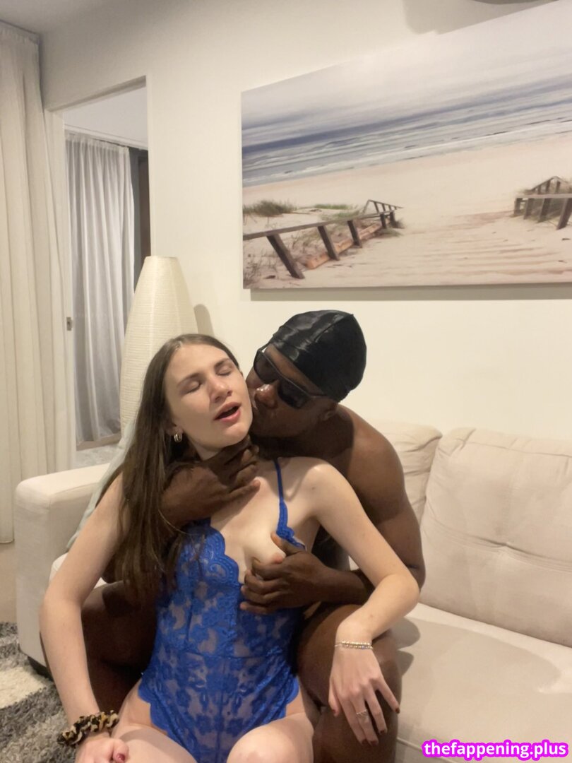 Anniekkknight / BBCW0RLLD / Roxxib3ll / bbcwor1d / bbcworldof / https: / juliette_raeee ヌードOnlyFans写真 #4