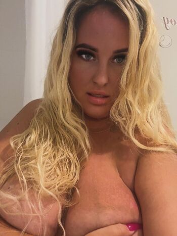 Full leaked Bbw fat or chubby models private photo