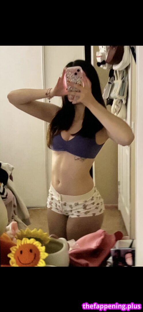 bbyflxr Naken OnlyFans Foto #1