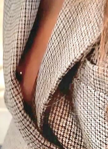 Full leaked Bcarolynaa private onlyfans photo