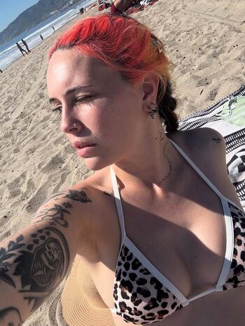 Full leaked Bea miller private onlyfans photo