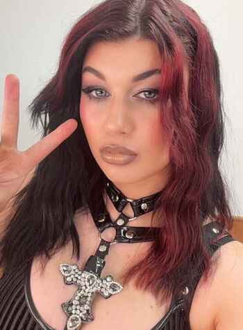 Full leaked Bea priestley private photo
