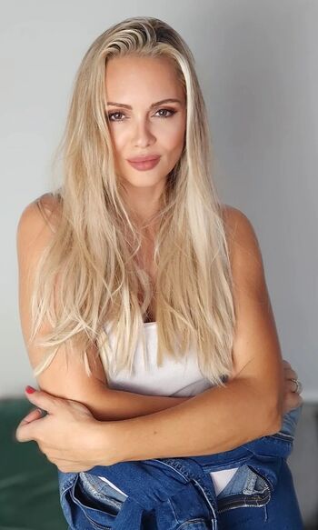 Full leaked Beatrice rosen private photo