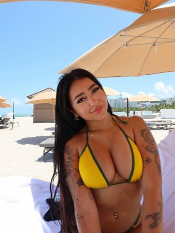 Full leaked Beca barreto page private photo