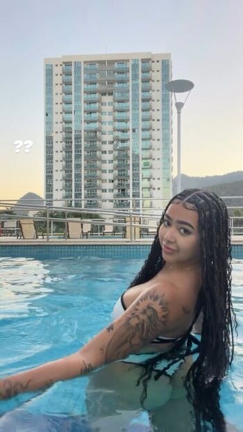 Full leaked Beca barreto private photo