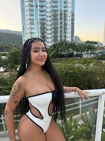 Full leaked Beca barreto private photo