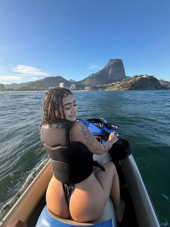 Full leaked Beca barreto private photo