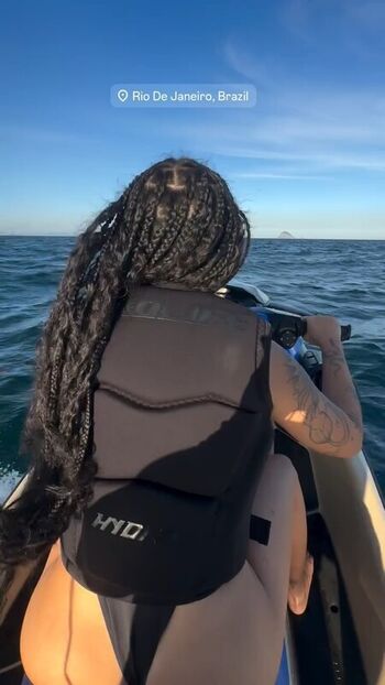 Full leaked Beca barreto private photo