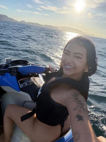Full leaked Beca barreto private photo