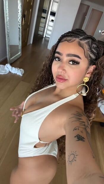 Full leaked Beca barreto private photo