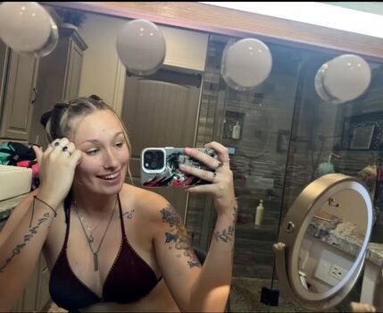 Full leaked Becca lugdon private photo