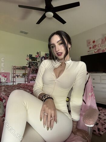 Full leaked Beebee page private onlyfans photo