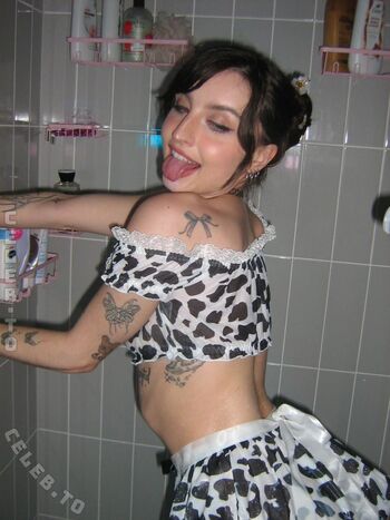 Full leaked Beebee page private onlyfans photo