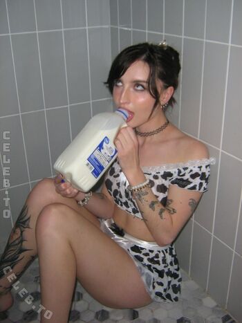 Full leaked Beebee page private onlyfans photo