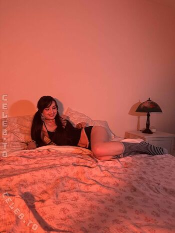 Full leaked Beebee page private onlyfans photo