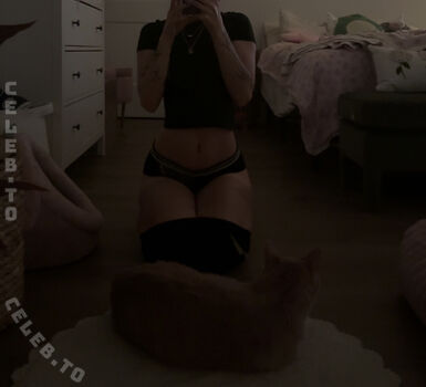 Full leaked Beebee page private photo