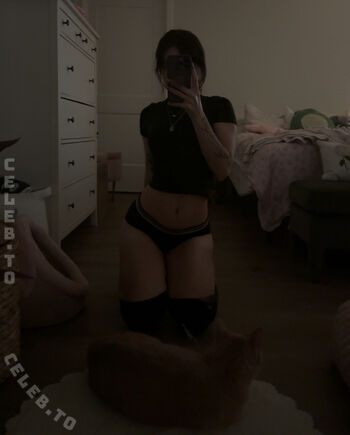 Full leaked Beebee page private photo