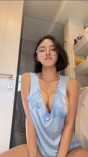 Beebell Prapatsorn Theethatburee