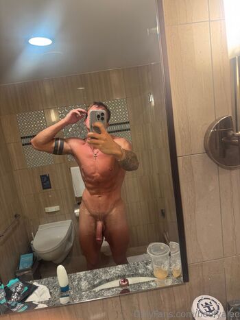 Full leaked Beefyalec private photo