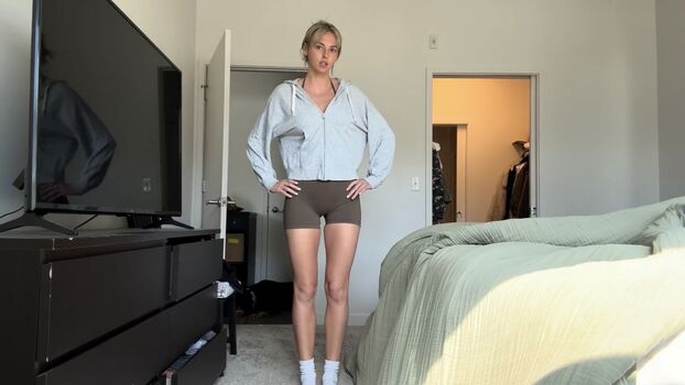 Full leaked Beez asmr private photo