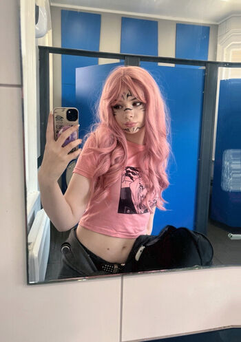 Full leaked Beezleneezle page private onlyfans photo