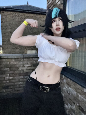 Full leaked Beezleneezle page private onlyfans photo