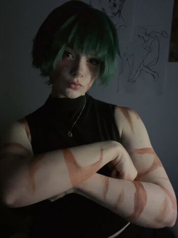 Full leaked Beezleneezle private onlyfans photo