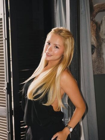 Full leaked Bela fernandes private photo