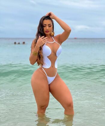 Full leaked Bella araujo private photo