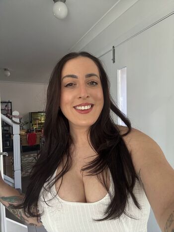 Full leaked Bella davis private photo