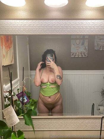 Full leaked Bella deluca private photo